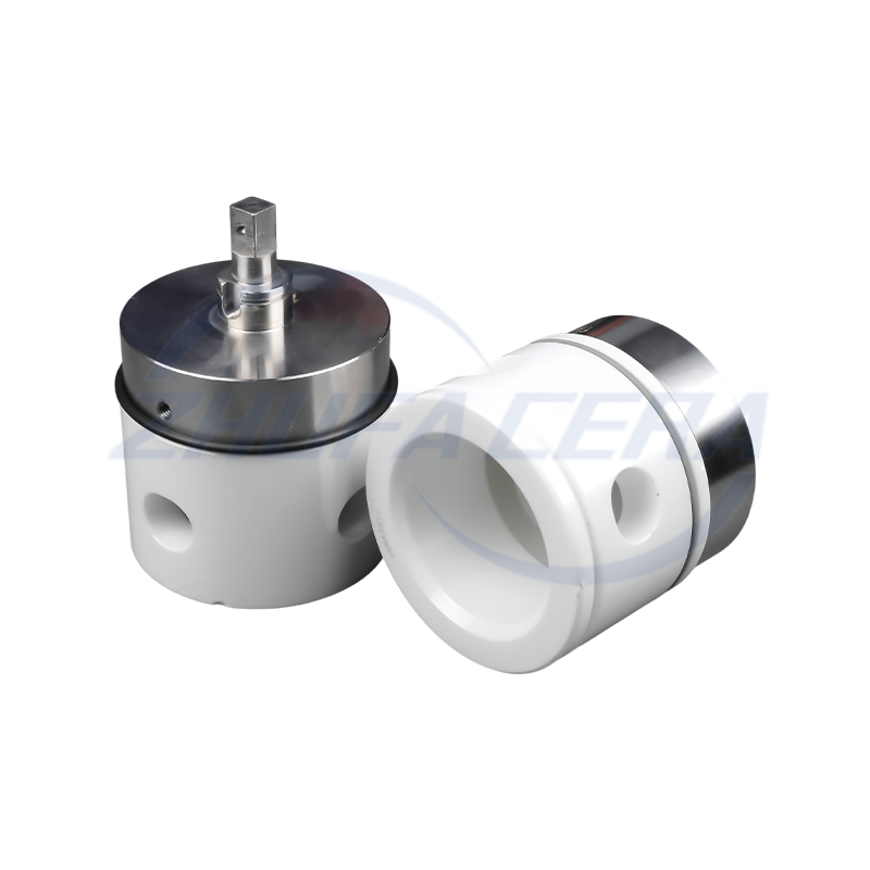 Piston din metal ceramic din zirconiu